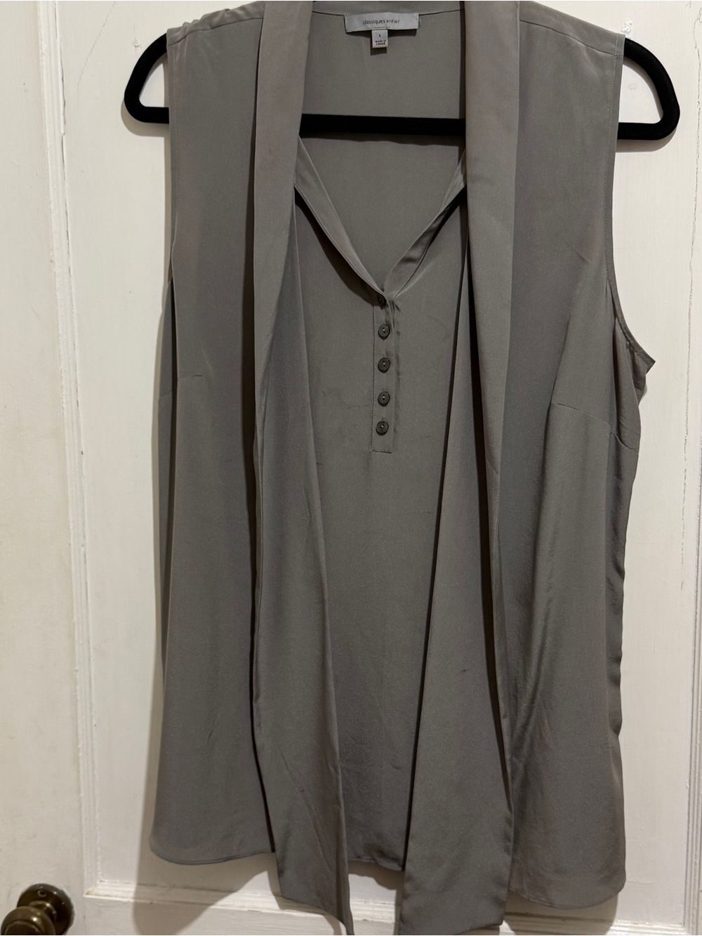 ClassiquesβEntier Pale Gray 100% Silk Shell Top